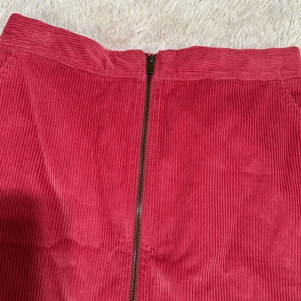 NWT GAP Full Zip-front corduroy  miniskirt coral size 4